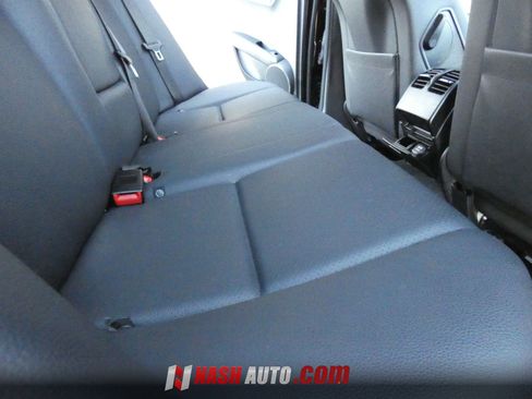 Used 2009 Mercedes-Benz C 300 Sedan image 34