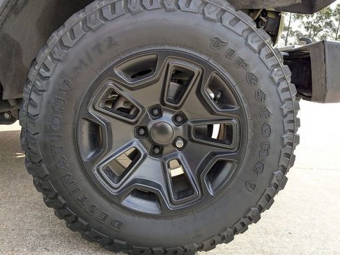 Used 2013 Jeep Wrangler Sport image 8