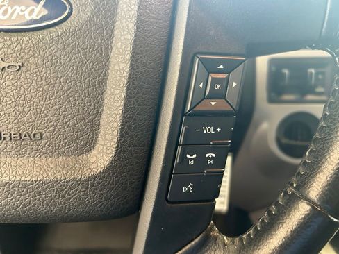 Used 2017 Ford Expedition XLT w/ Equipment Group 202A RWD image 36