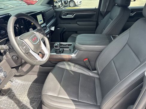 Used 2024 GMC Sierra 1500 SLT w/ SLT Premium Plus Package image 13
