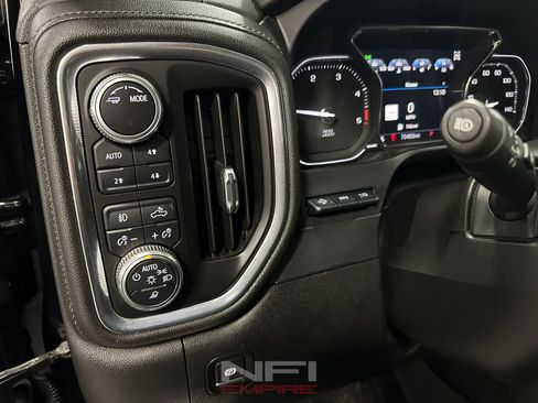 Used 2021 GMC Sierra 3500 Denali w/ Denali Ultimate Package image 33