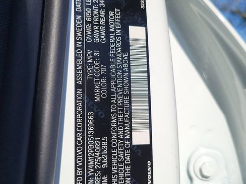 Certified 2025 Volvo XC90 B5 Plus image 35