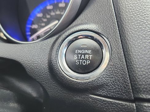 Used 2017 Subaru Outback 2.5i Limited image 11