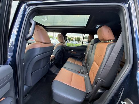 Used 2025 Lexus GX 550 AWD/4WD image 27