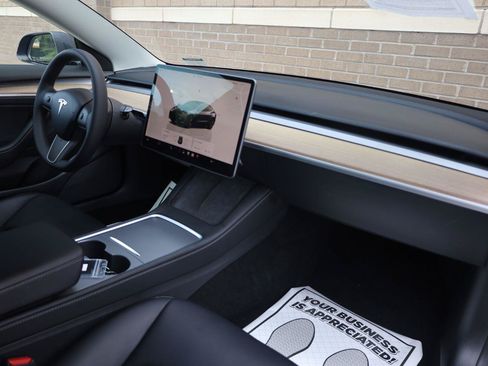 Used 2023 Tesla Model 3 Standard Range RWD image 27