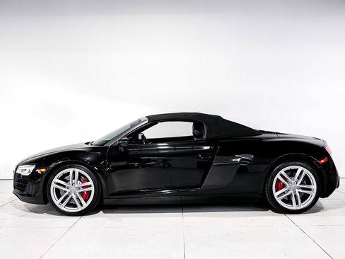 Used 2014 Audi R8 V8 w/ Full Leather Package AWD/4WD image 7