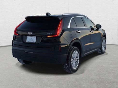 Certified 2024 Cadillac XT4 Luxury w/ Cold Weather Package image 5