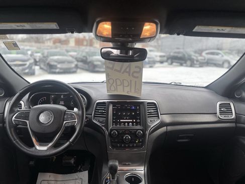 Used 2017 Jeep Grand Cherokee Altitude image 11