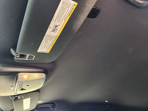 Used 2022 Jeep Grand Cherokee Laredo E image 32