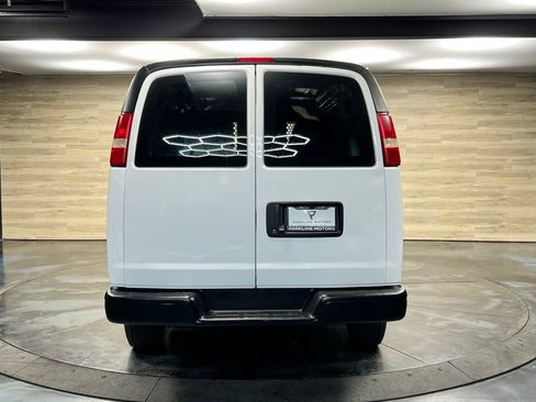 Used 2025 Chevrolet Express 2500 w/ Driver Convenience Package RWD image 18