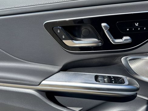 New 2026 Mercedes-Benz CLE 450 4MATIC Coupe image 13