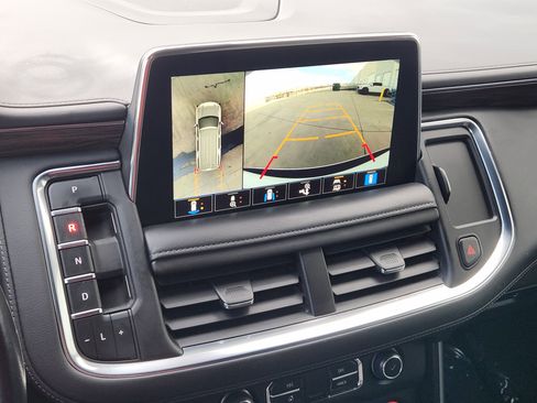 Used 2021 Chevrolet Tahoe LT w/ LT Signature Package image 17