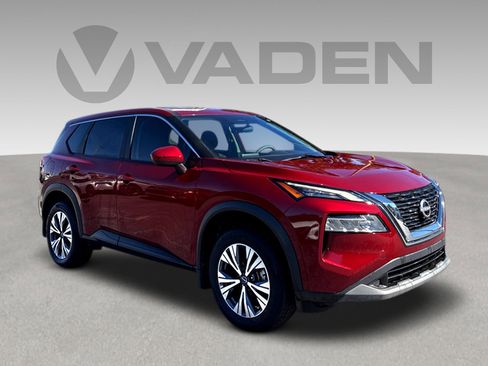 Used 2023 Nissan Rogue SV image 1