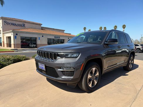 Used 2024 Jeep Grand Cherokee Limited 4xe AWD/4WD image 1
