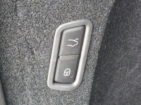 Used 2023 Maserati Levante Modena AWD/4WD image 32