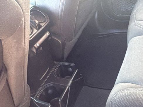 Used 2022 Jeep Wrangler Unlimited Sport image 22