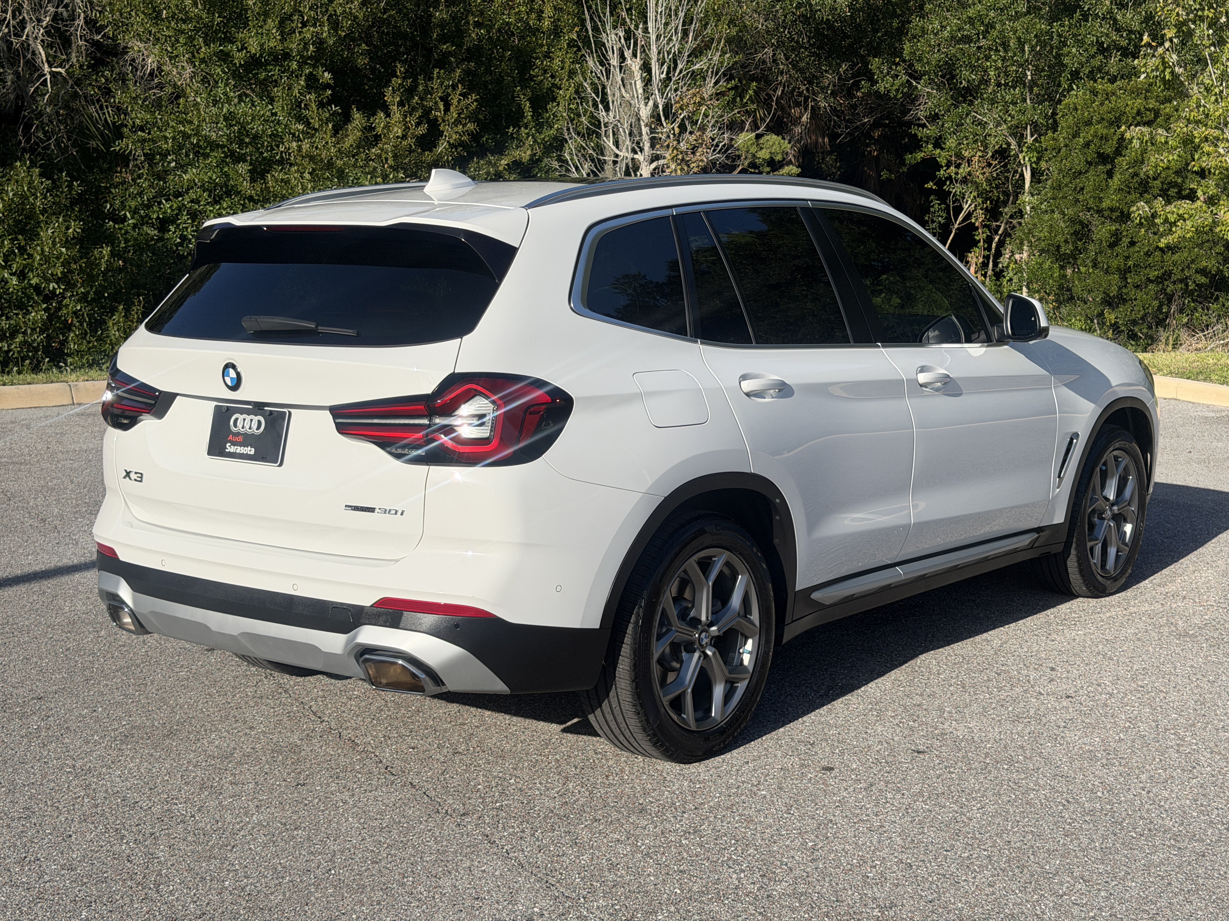 Used 2023 BMW X3 sDrive30i w/ Premium Package RWD image 7