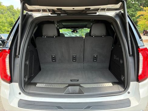 Used 2024 GMC Yukon Denali AWD/4WD image 15