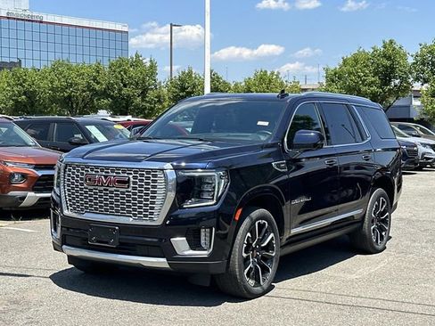 Used 2023 GMC Yukon Denali AWD/4WD image 5