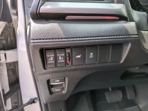 Used 2025 Honda Odyssey Sport-L image 34