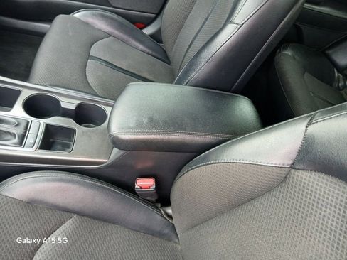 Used 2018 Kia Optima S FWD image 8