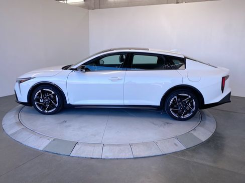 Certified 2026 Kia K4 GT-Line w/ GT-Line Sunroof Package FWD image 2