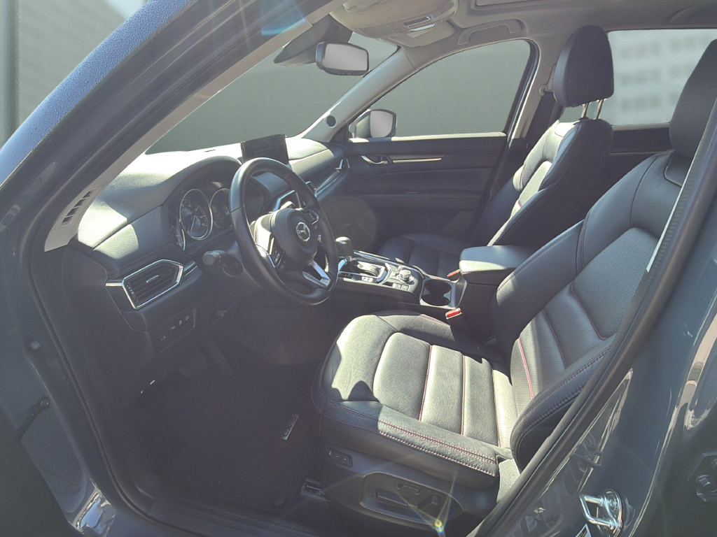 Certified 2025 MAZDA CX-5 Carbon Edition AWD/4WD image 9