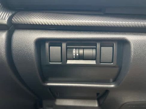 Certified 2024 Subaru Crosstrek 2.0i Premium image 28