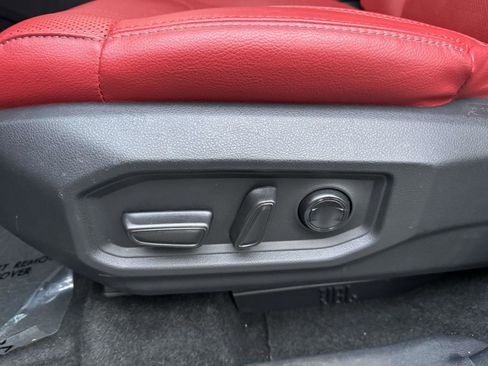 Used 2024 Toyota Sequoia 4WD image 19