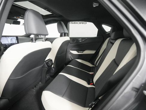 Used 2023 Lexus NX 350h AWD image 13