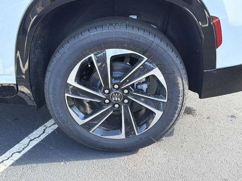 New 2026 Buick Enclave Sport Touring w/ Power Package FWD image 32