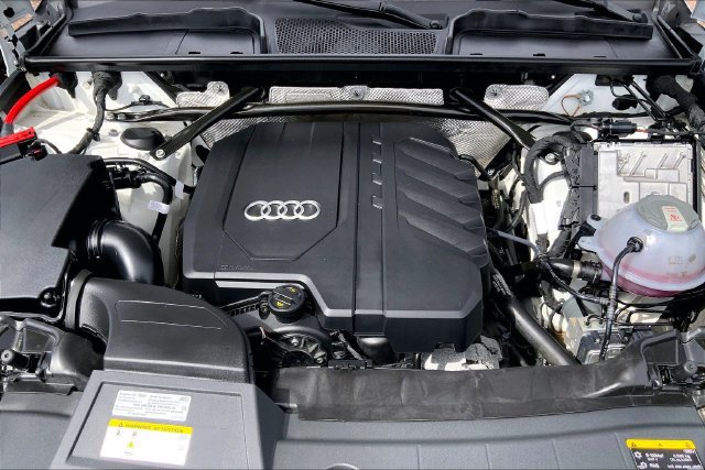 Used 2023 Audi Q5 2.0T Premium Plus w/ Premium Plus Package AWD/4WD image 10