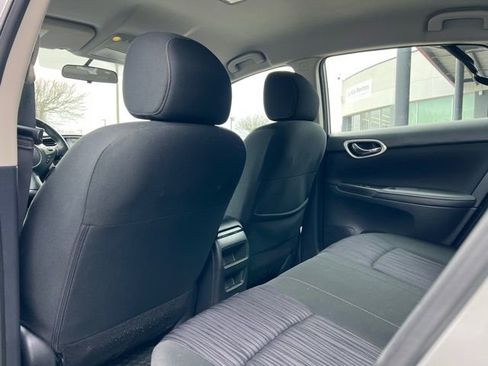 Used 2019 Nissan Sentra SV image 8