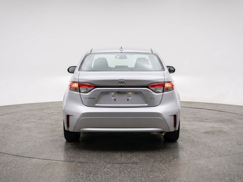 Used 2025 Toyota Corolla LE FWD image 7