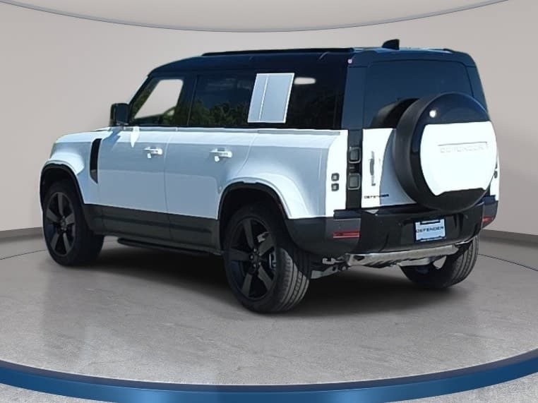 New 2026 Land Rover Defender 110 S AWD/4WD image 7