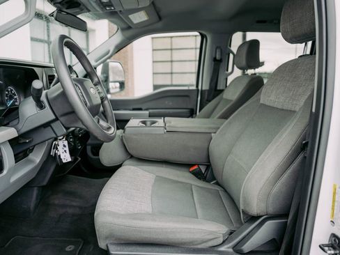 Used 2024 Ford F350 XLT image 18