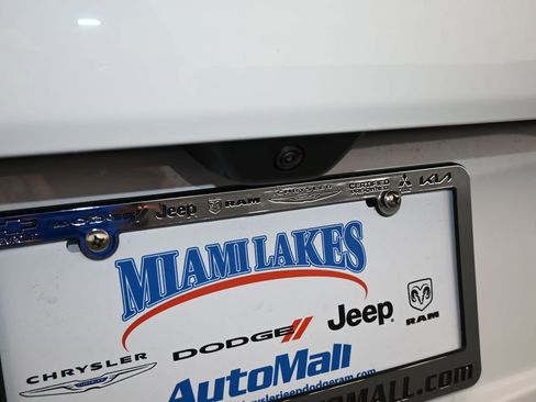 Used 2025 Jeep Grand Cherokee Limited image 33