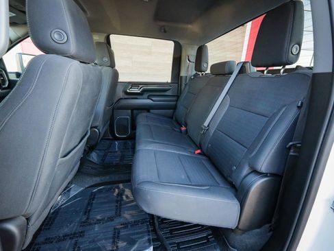 Used 2024 Chevrolet Silverado 2500 LT w/ Convenience Package image 30