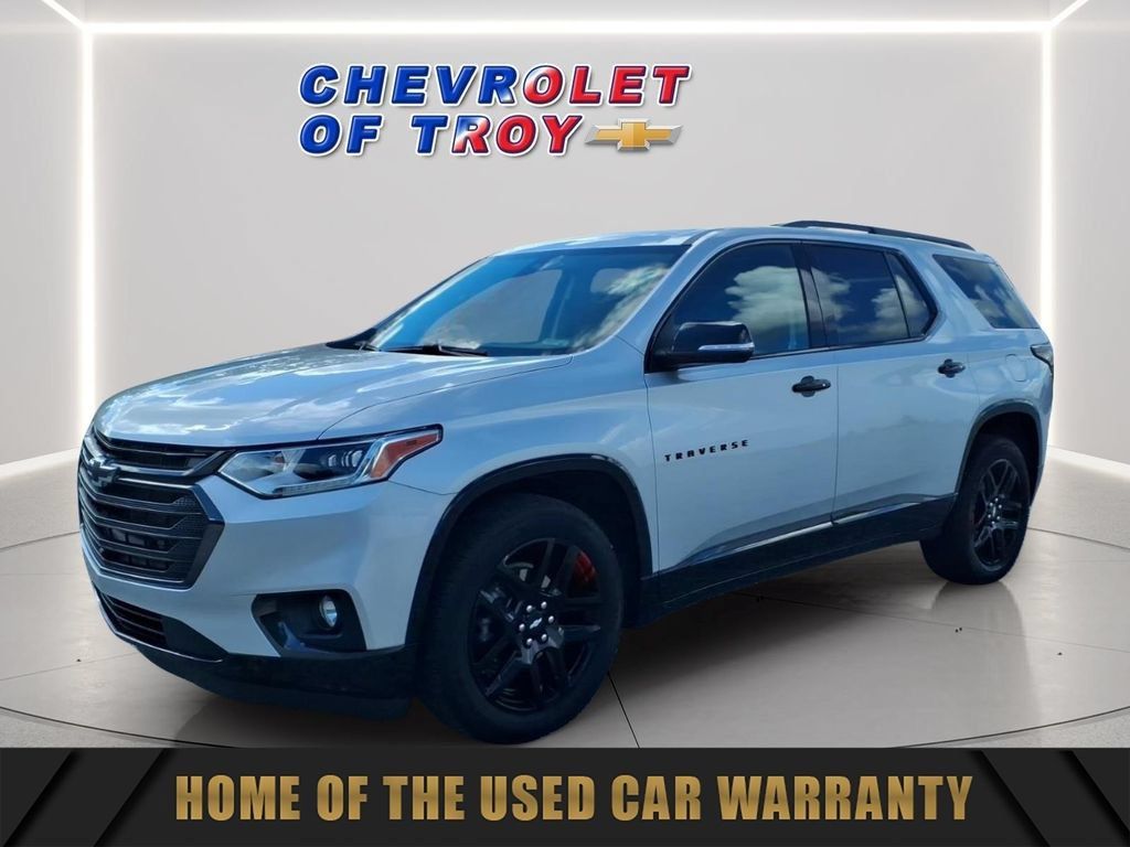 Used 2021 Chevrolet Traverse Premier w/ Redline Edition AWD/4WD image 4