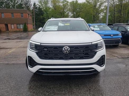 New 2026 Volkswagen Atlas SEL Premium R-Line AWD/4WD image 2