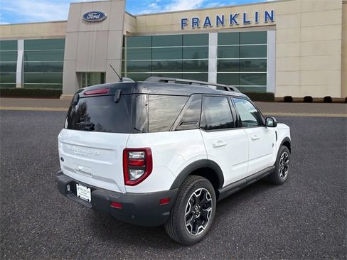 New 2025 Ford Bronco Sport Outer Banks image 7