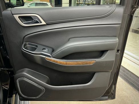 Used 2019 GMC Yukon XL Denali w/ Denali Ultimate Package image 32