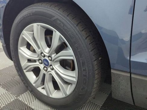 Used 2019 Ford Edge Titanium w/ Equipment Group 301A AWD/4WD image 34