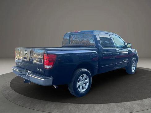 Used 2012 Nissan Titan SV w/ SV Value Truck Pkg AWD/4WD image 5
