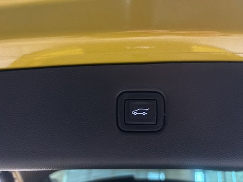 Used 2023 Chevrolet Blazer RS image 6