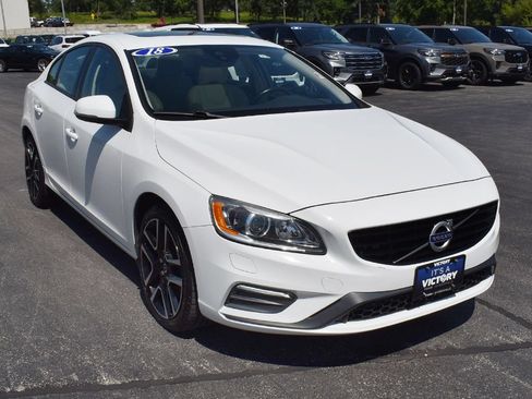 Used 2018 Volvo S60 T5 Dynamic AWD/4WD image 12