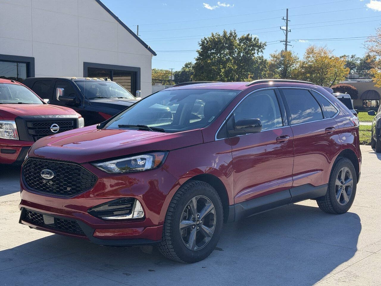 Used 2022 Ford Edge SEL w/ Sport Appearance Package AWD/4WD image 4