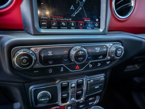 Used 2020 Jeep Wrangler Unlimited Rubicon AWD/4WD image 37
