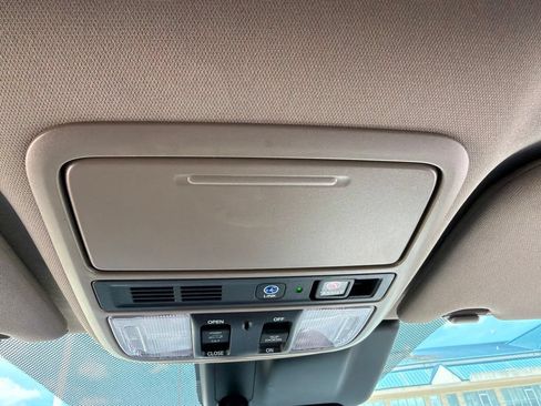 Used 2018 Honda Odyssey Elite image 30