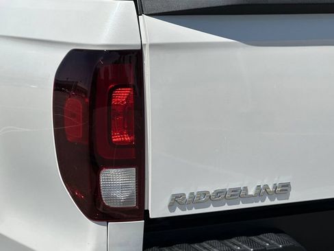 Certified 2023 Honda Ridgeline Black Edition image 30